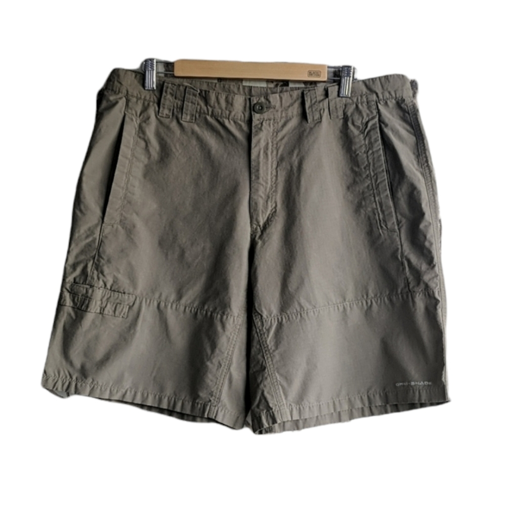 Columbia Omni Shade PFG Sage Shorts Size 38